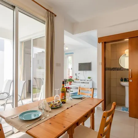 Villa Faros Larnaca